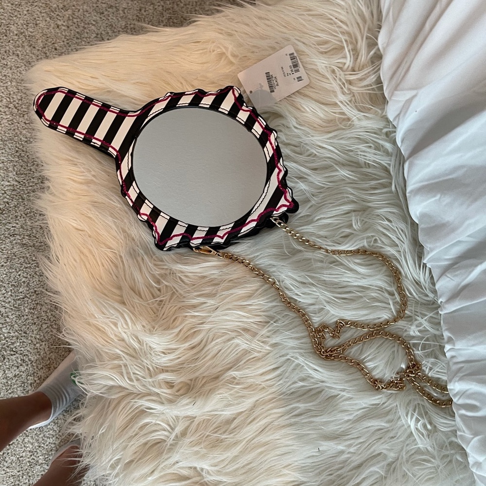 Mirror Purse With Chain